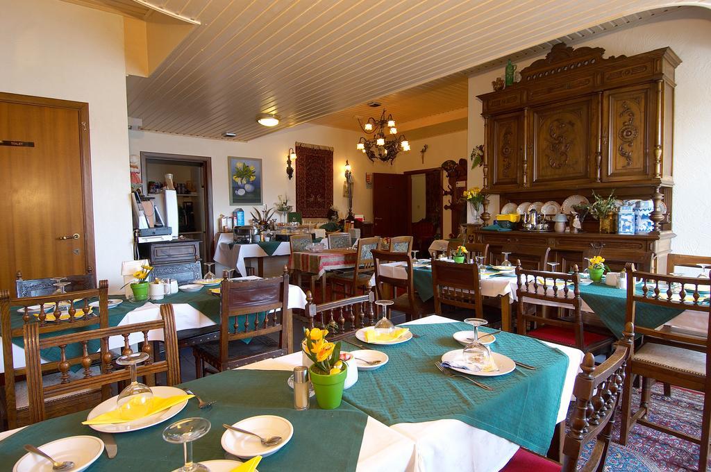 Hotel Apollo Zutendaal Bagian luar foto